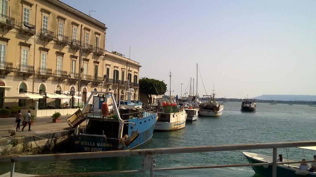 B&B Luna Syracuse ภายนอก รูปภาพ