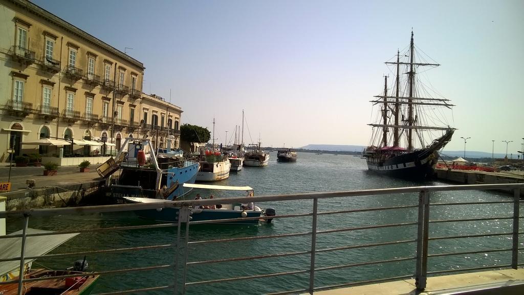 B&B Luna Syracuse ภายนอก รูปภาพ